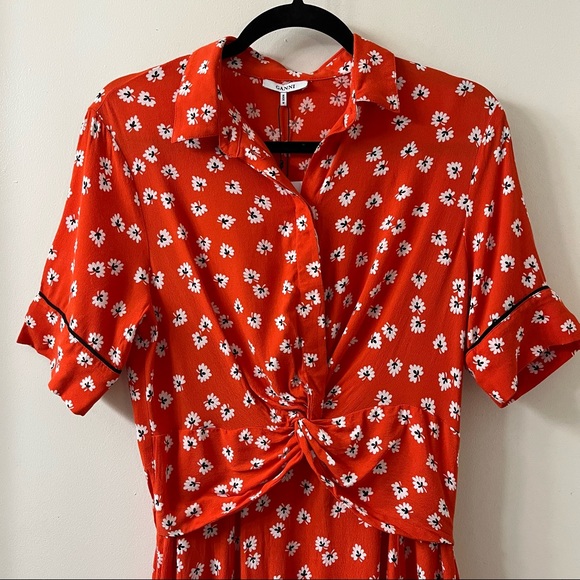 NWT Ganni Silvery Crepe Twist Dress in Big Apple Red Size 36 US Small 4 - Picture 3 of 11